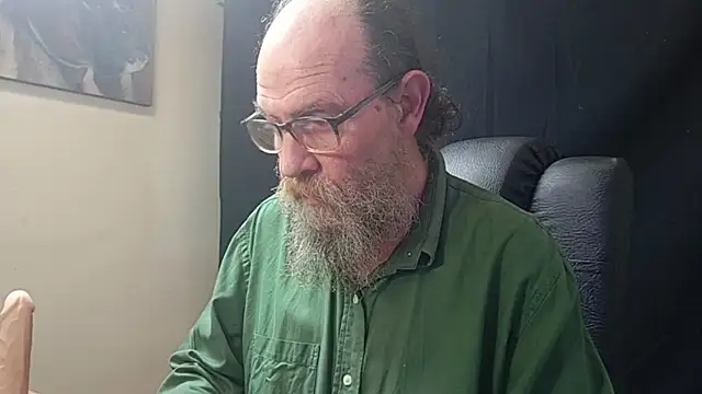 Uncle Hottie online show from April 4, 4:46 pm