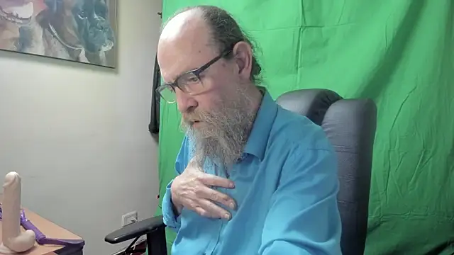 Uncle Hottie online show from March 20, 7:04 pm