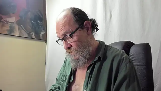 Uncle Hottie online show from January 10, 5:52 pm