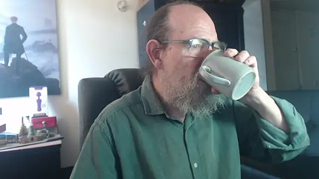 Uncle Hottie online show from July 11, 3:12 pm