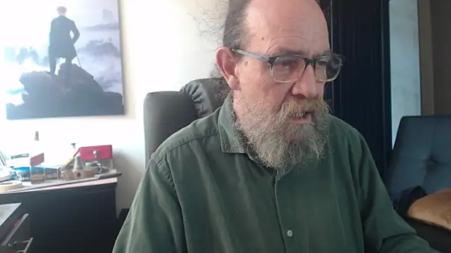 Uncle Hottie online show from June 27, 3:51 pm