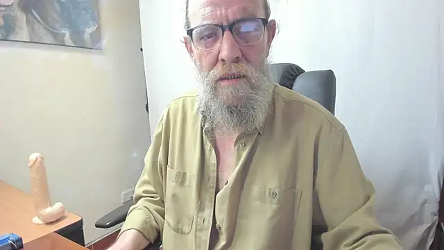 Uncle Hottie online show from March 1, 6:41 pm