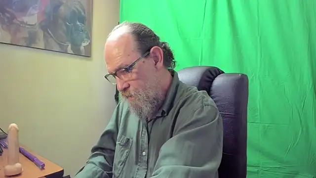 Uncle Hottie online show from April 15, 4:55 pm