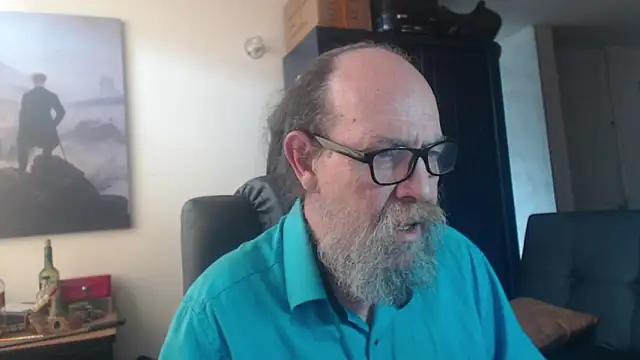 Uncle Hottie online show from June 16, 3:12 pm