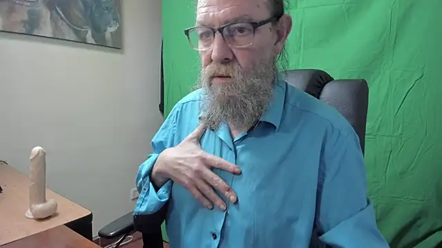Uncle Hottie online show from March 10, 5:17 pm