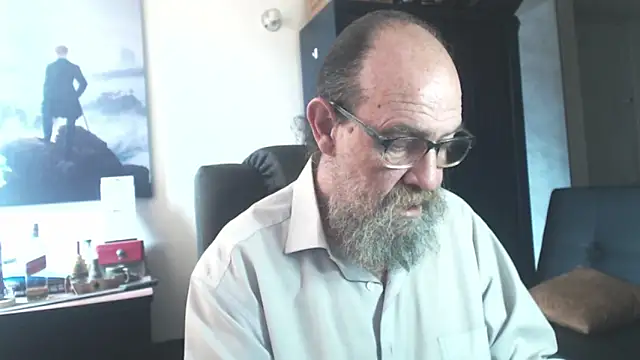 Uncle Hottie online show from July 10, 3:12 pm