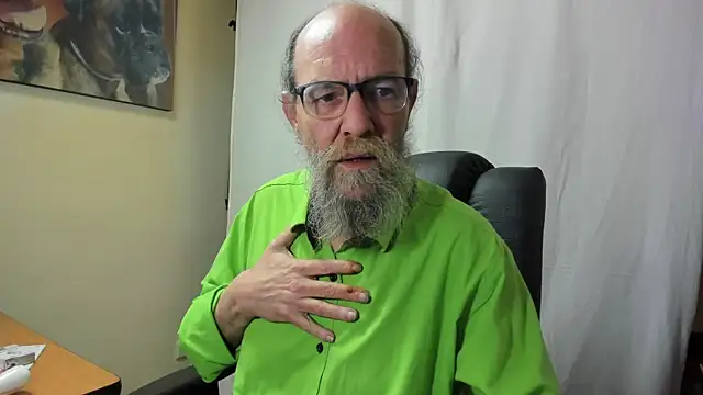 Uncle Hottie online show from February 12, 9:25 pm