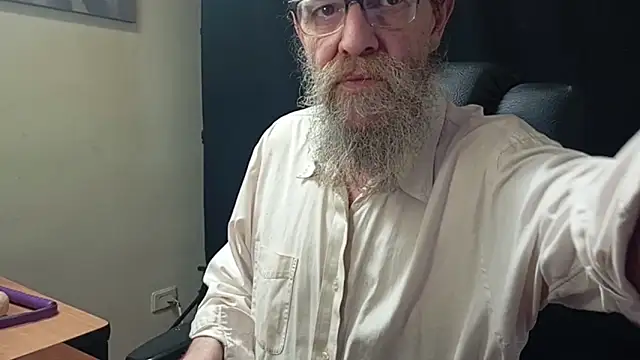 Uncle Hottie online show from April 2, 4:02 pm