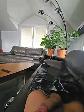 sensualman90 online show from May 15, 2:04 pm