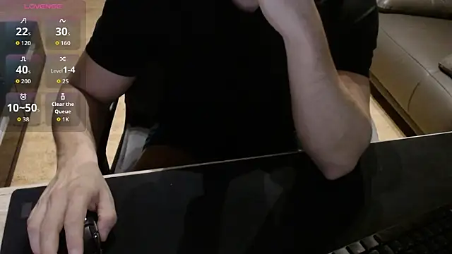 sensualman90 online show from February 8, 9:01 pm