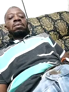 Negaomalinha1 online show from April 13, 7:23 am