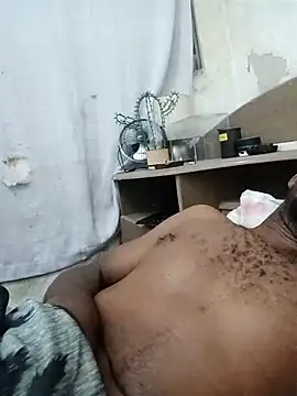 Negaomalinha1 online show from April 6, 9:38 pm