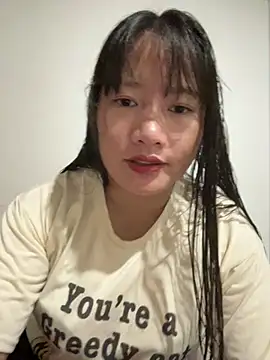Snapshot of Suni-ii chatting on May 3, 1:33 am Suni-ii online show from May 3, 1:33 am