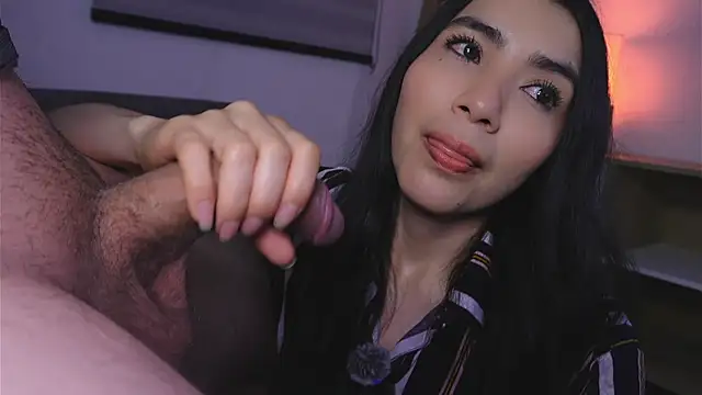 Samantha night   online show from April 22, 2:18 am