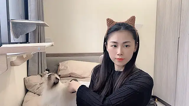 Snapshot of BabyOneDaily chatting on January 12, 3:02 am BabyOneDaily online show from January 12, 3:02 am