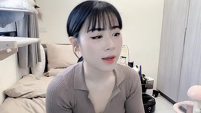 BabyOneDaily online show from March 12, 2:39 am