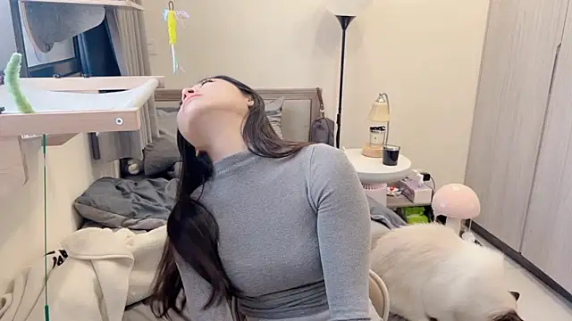 BabyOneDaily online show from February 3, 1:27 am