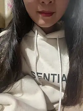 mode-bae online show from February 3, 1:49 pm