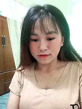 Snapshot of Sexy-girl123 chatting on January 14, 2:15 am Sexy-girl123 online show from January 14, 2:15 am