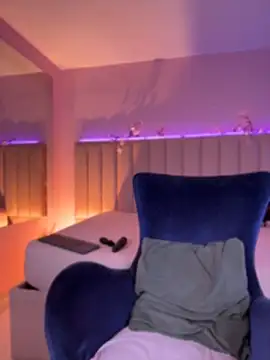 Denightjones online show from May 26, 4:10 am