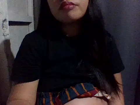 sweetprinces08 online show from April 29, 8:37 pm
