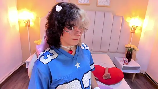 Snapshot of Hunter_todd chatting on January 14, 4:49 am Hunter todd online show from January 14, 4:49 am