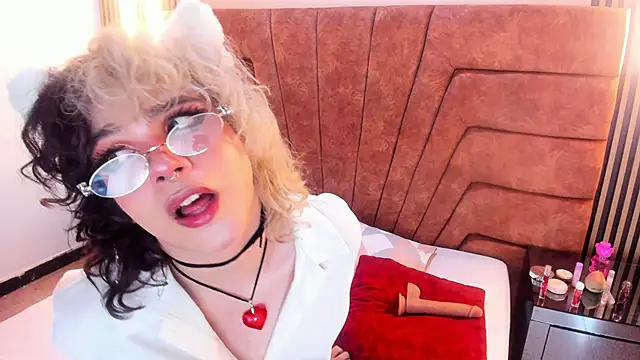 Snapshot of Hunter_todd chatting on January 6, 4:38 am Hunter todd online show from January 6, 4:38 am