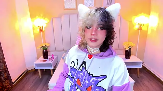 Snapshot of Hunter_todd chatting on January 13, 4:16 am Hunter todd online show from January 13, 4:16 am