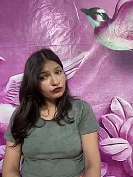 Priyaa 1433 online show from August 1, 7:23 pm