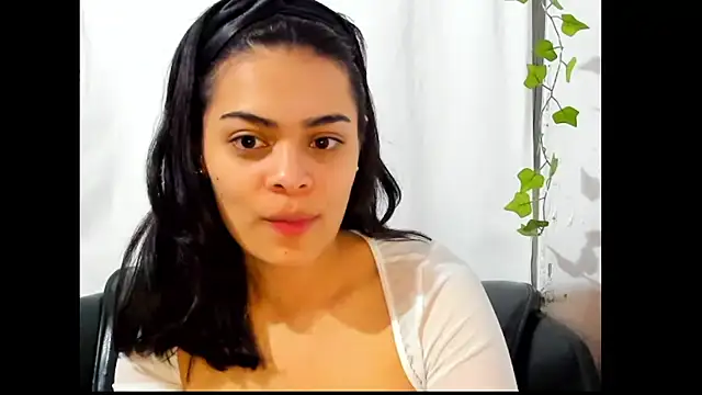 Snapshot of Antonella_Gomez22 chatting on May 1, 9:03 am Antonella Gomez22 online show from May 1, 9:03 am