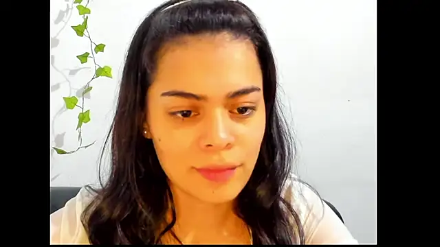 Snapshot of Antonella_Gomez22 chatting on May 5, 1:30 am Antonella Gomez22 online show from May 5, 1:30 am