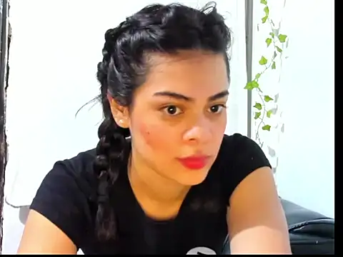 Snapshot of Antonella_Gomez22 chatting on May 9, 6:39 am Antonella Gomez22 online show from May 9, 6:39 am