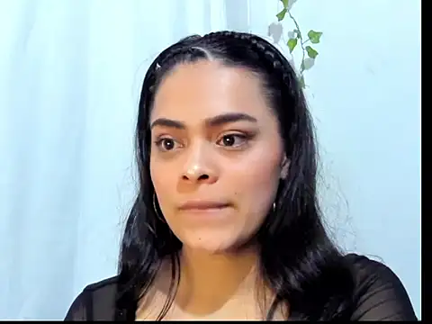Snapshot of Antonella_Gomez22 chatting on June 11, 12:12 am Antonella Gomez22 online show from June 11, 12:12 am