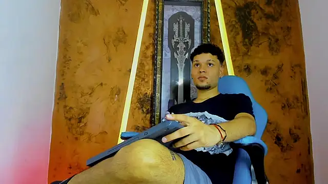 Snapshot of Lucas_hot_20 chatting on February 22, 7:26 pm Lucas hot 20 online show from February 22, 7:26 pm