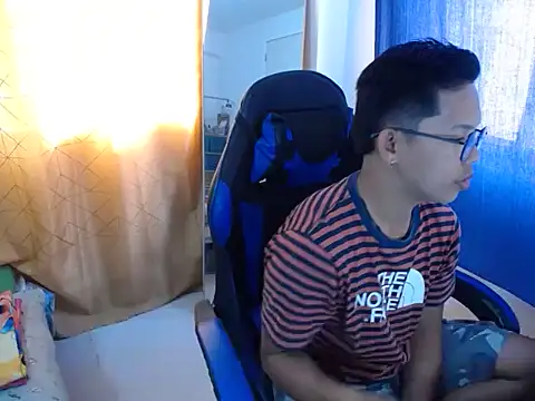 holly oreo online show from July 11, 11:38 pm