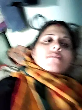 Snapshot of Bhavna8080 chatting on June 25, 10:15 pm Bhavna8080 online show from June 25, 10:15 pm