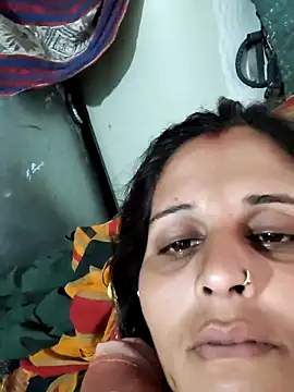 Snapshot of Bhavna8080 chatting on June 21, 5:24 am Bhavna8080 online show from June 21, 5:24 am