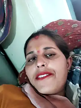 Snapshot of Bhavna8080 chatting on June 17, 5:18 am Bhavna8080 online show from June 17, 5:18 am