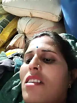 Snapshot of Bhavna8080 chatting on June 25, 6:51 am Bhavna8080 online show from June 25, 6:51 am