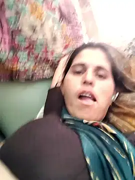 Snapshot of Bhavna8080 chatting on June 11, 3:36 am Bhavna8080 online show from June 11, 3:36 am