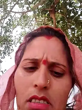 Bhavna8080 online show from May 24, 7:19 am