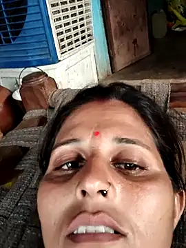 Snapshot of Bhavna8080 chatting on July 3, 1:06 pm Bhavna8080 online show from July 3, 1:06 pm