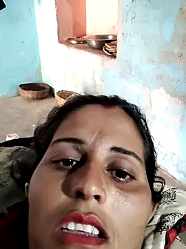Snapshot of Bhavna8080 chatting on July 10, 3:28 am Bhavna8080 online show from July 10, 3:28 am