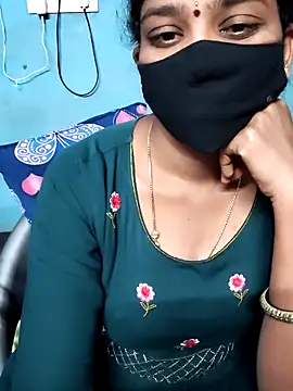 lusy79 online show from January 8, 8:20 am