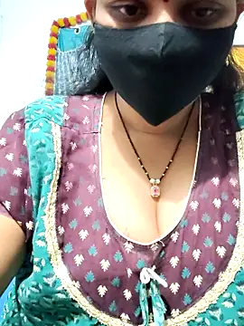 lusy79 online show from February 6, 5:25 am