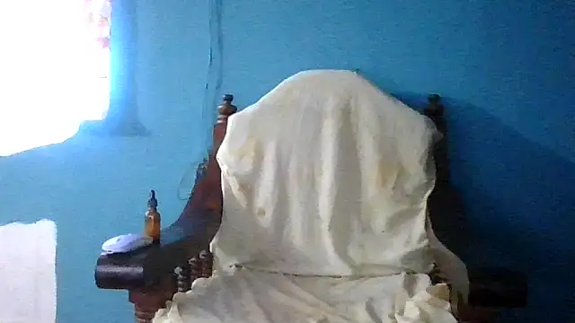 Xaviervtg online show from April 4, 1:39 pm