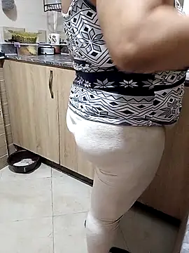 sarasara2410 online show from January 15, 7:06 pm