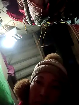 Snapshot of Sing2k chatting on January 14, 4:05 am Sing2k online show from January 14, 4:05 am