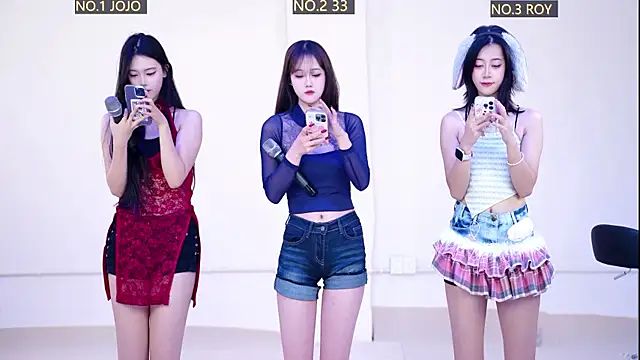 QIANXI 004 online show from January 7, 11:15 am