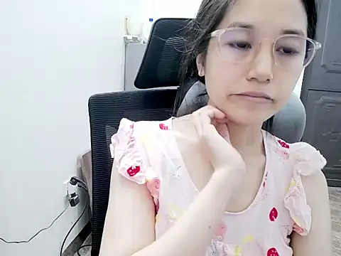 Shulee- online show from June 5, 2:49 am